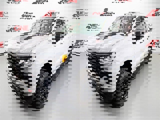 Used 2024 Chevrolet Silverado 1500 LT Trail Boss w/ Convenience Package II image 3