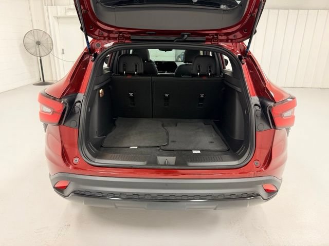 Certified 2024 Chevrolet Trax RS w/ Sunroof Package FWD image 23