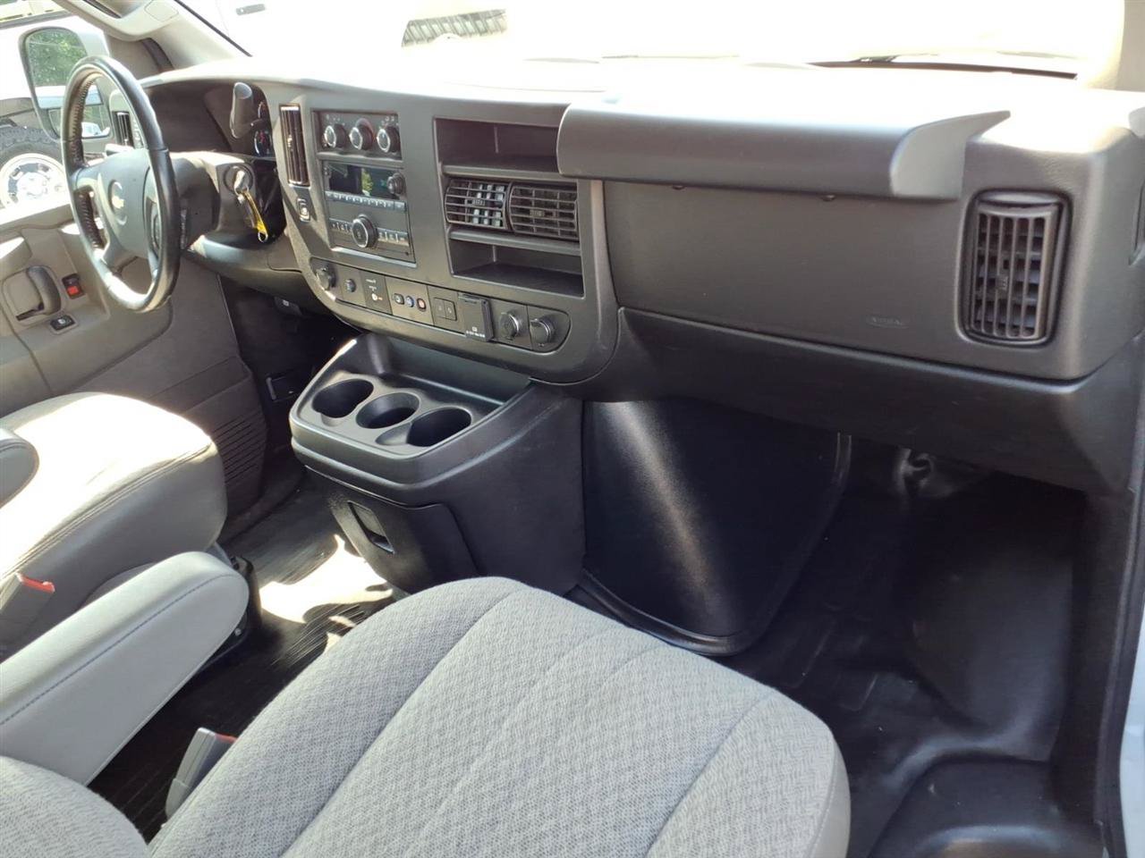 Used 2022 Chevrolet Express 2500 w/ Driver Convenience Package RWD image 11