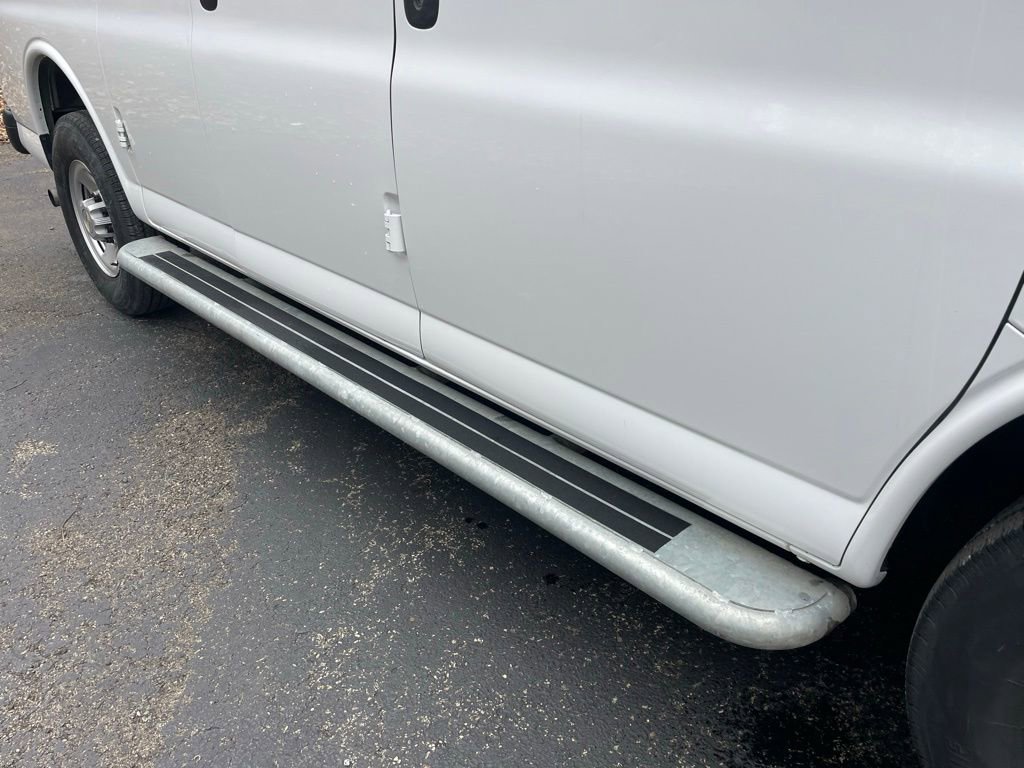 Certified 2024 Chevrolet Express 2500 w/ Driver Convenience Package image 10