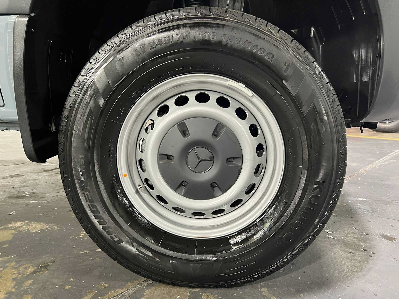Used 2026 Mercedes-Benz Sprinter 2500 image 9