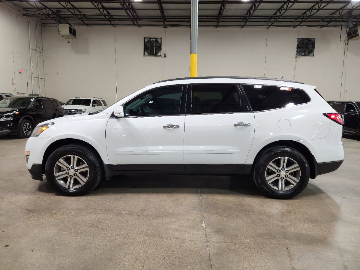 Used 2017 Chevrolet Traverse LT image 7