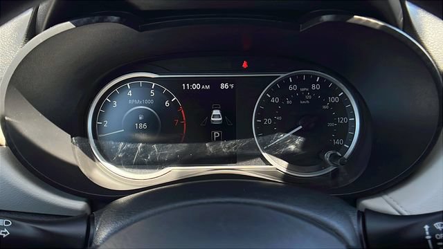 Used 2022 Nissan Versa SV FWD image 30
