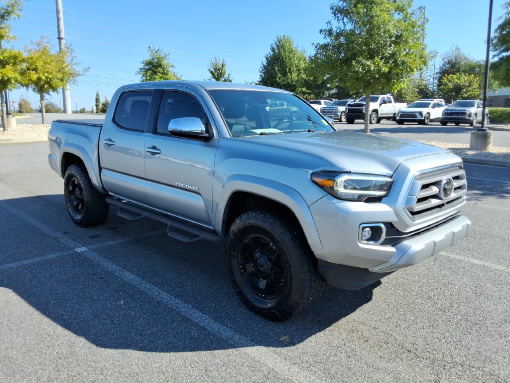 Used 2023 Toyota Tacoma Limited AWD/4WD image 3