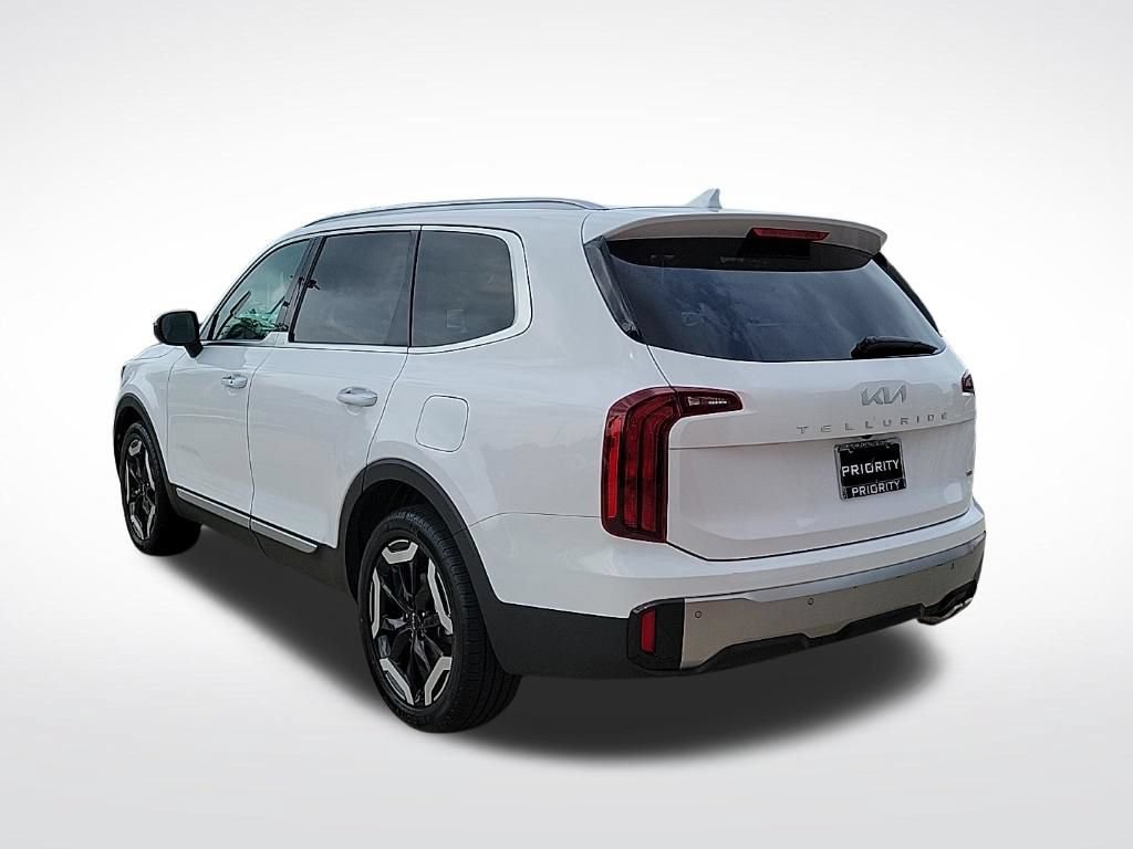 Used 2025 Kia Telluride S AWD/4WD image 3