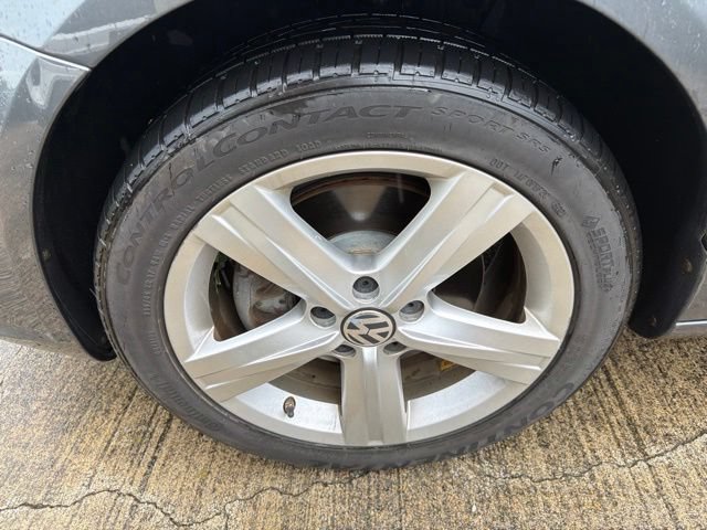 Used 2012 Volkswagen Eos Lux FWD image 20