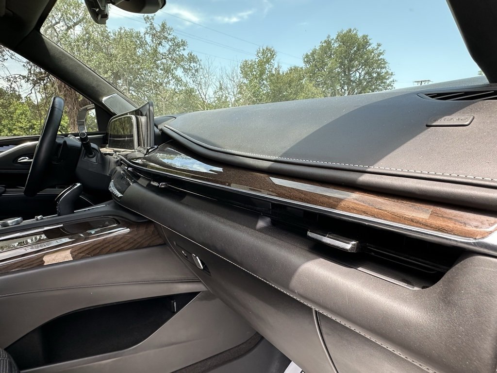 Certified 2023 Cadillac Escalade Sport Platinum w/ LPO, ONYX Package image 10