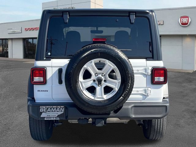 Used 2022 Jeep Wrangler Sport AWD/4WD image 6