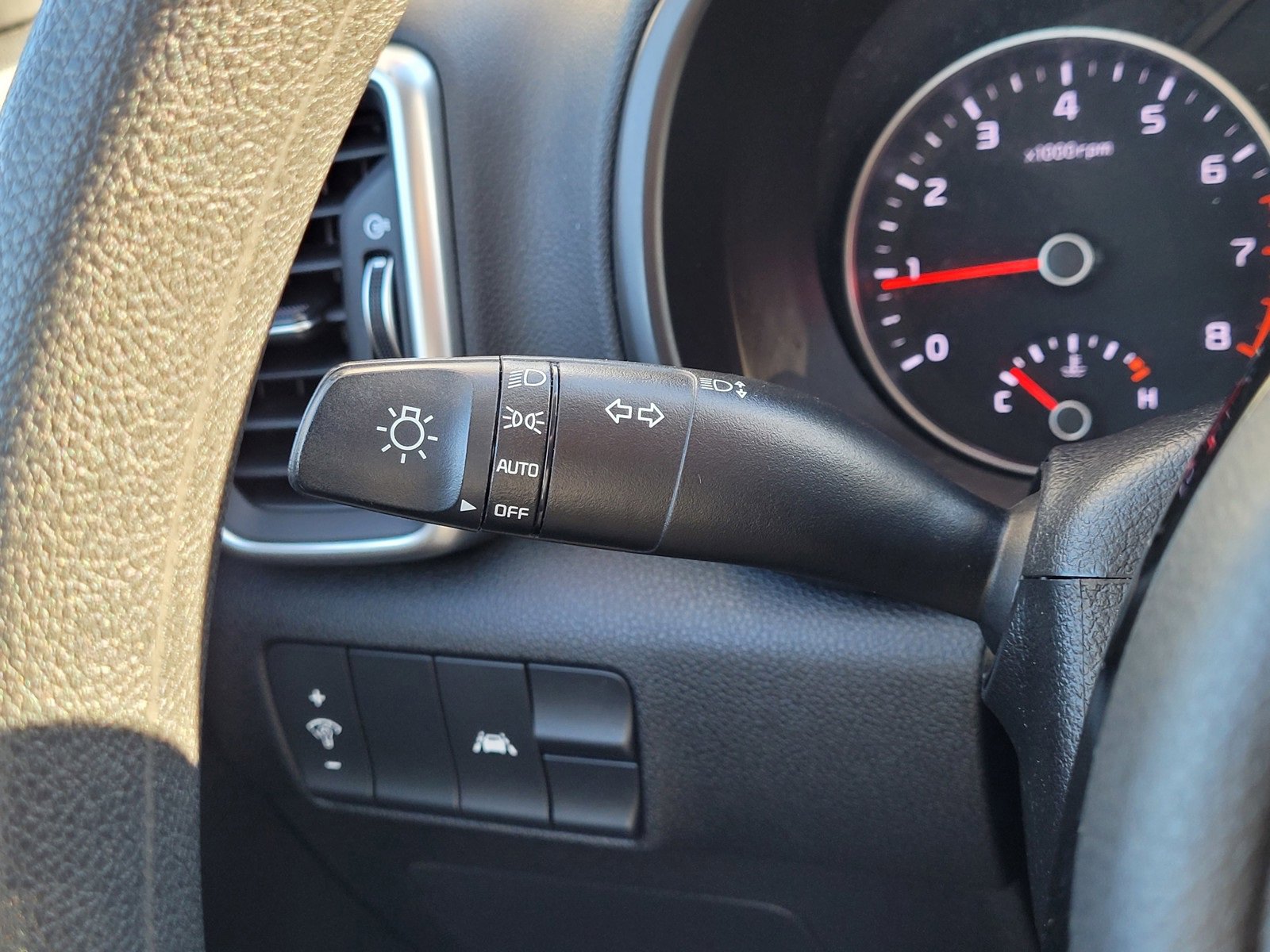 Used 2021 Kia Sportage LX image 23