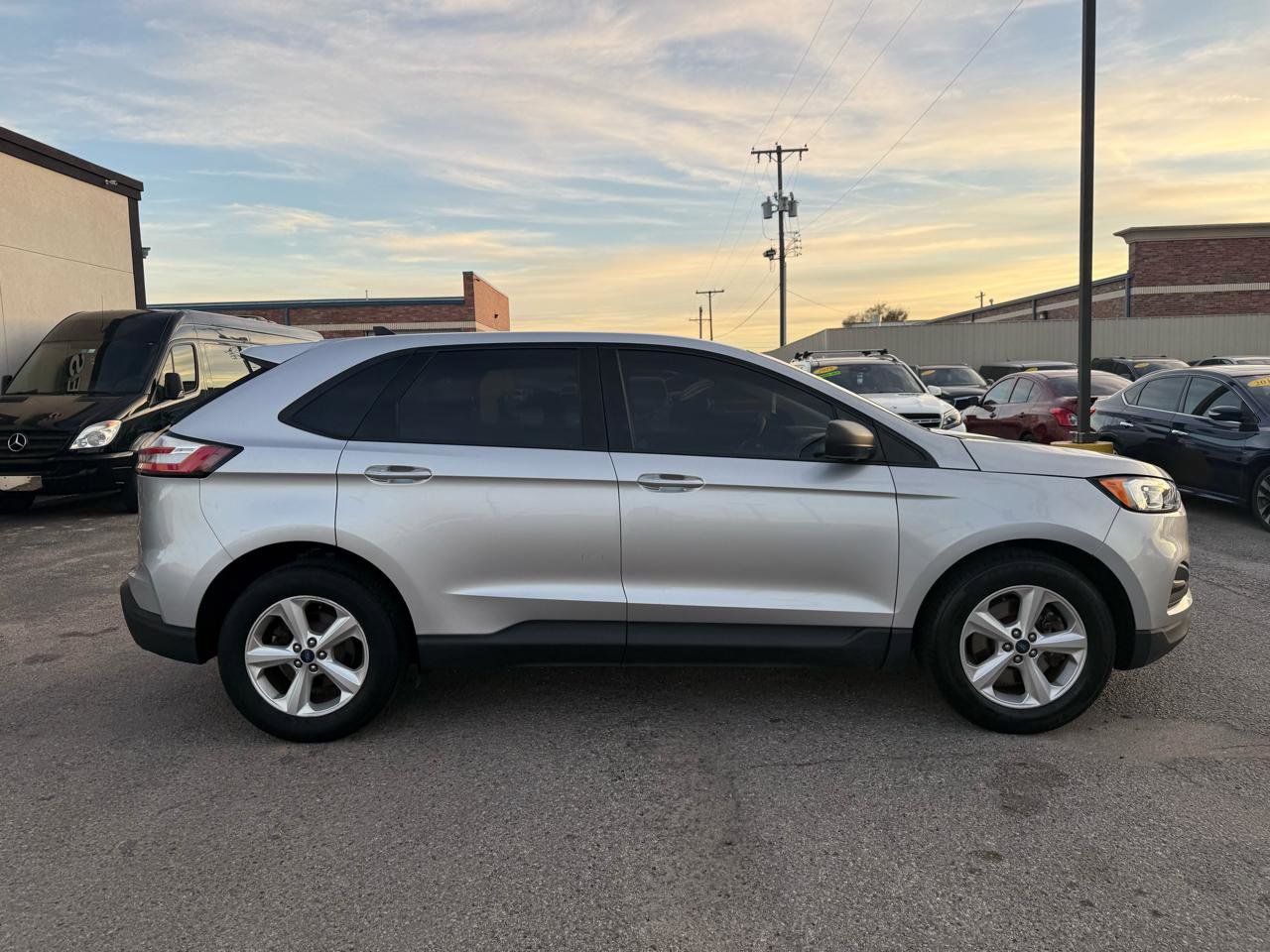 Used 2019 Ford Edge SE AWD/4WD image 5