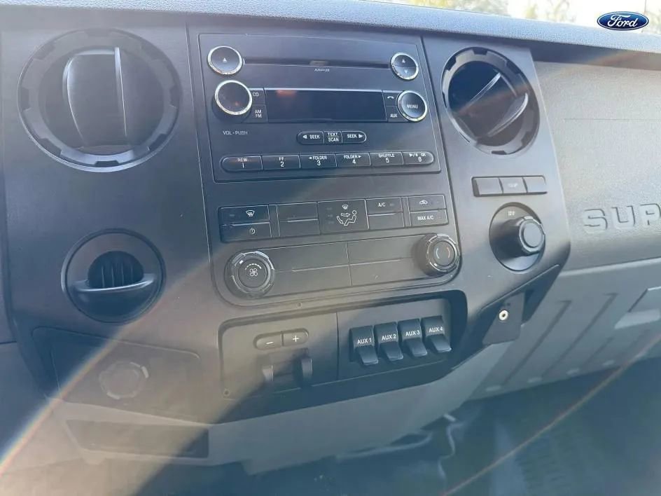 Used 2013 Ford F550 176  W.B. 4D w/ Payload Upgrade Pkg image 17