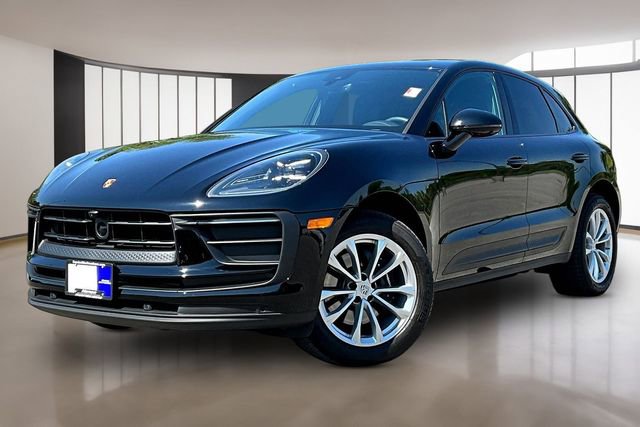 Used 2026 Porsche Macan image 1