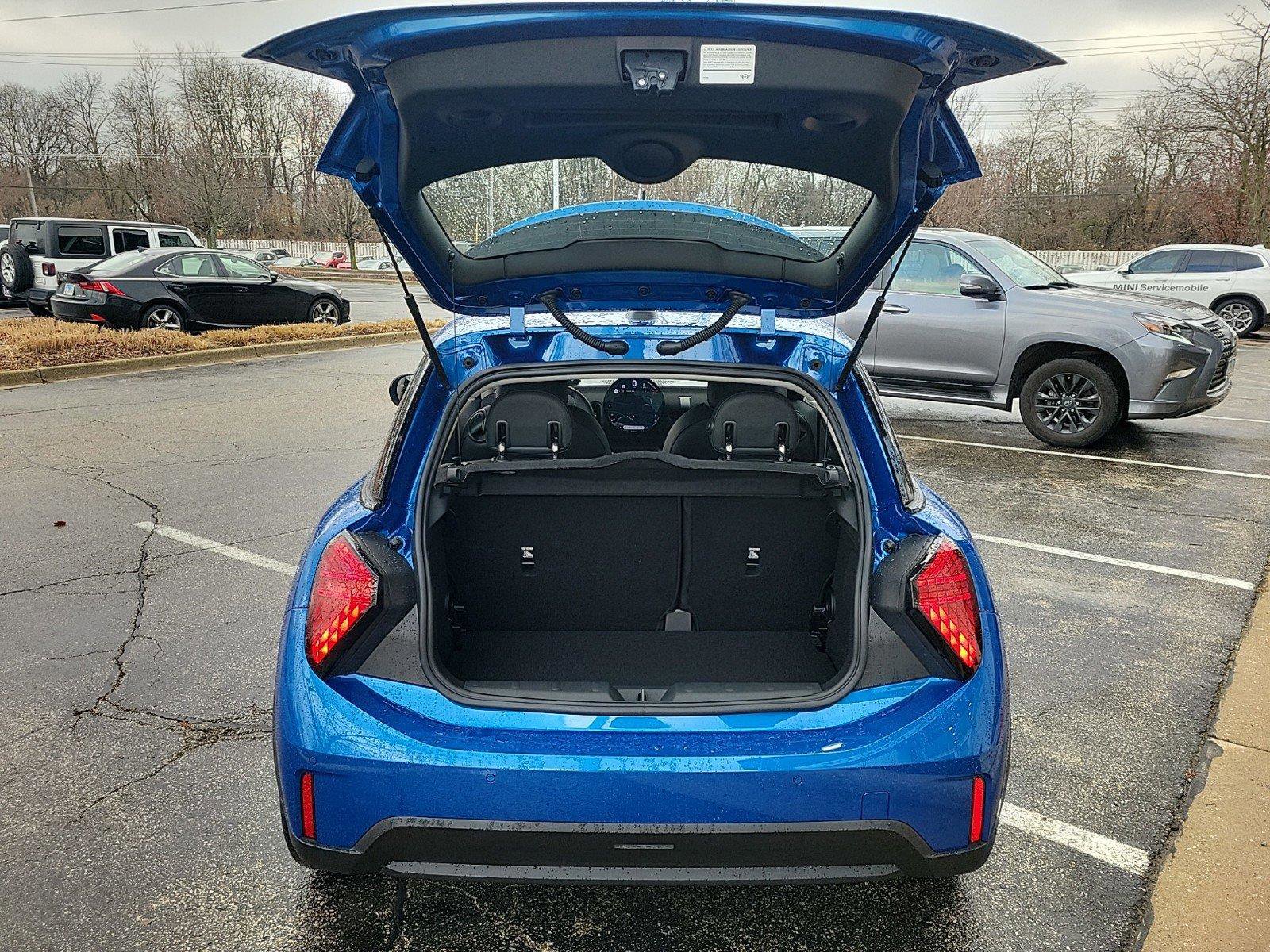 Certified 2025 MINI Cooper S FWD image 11