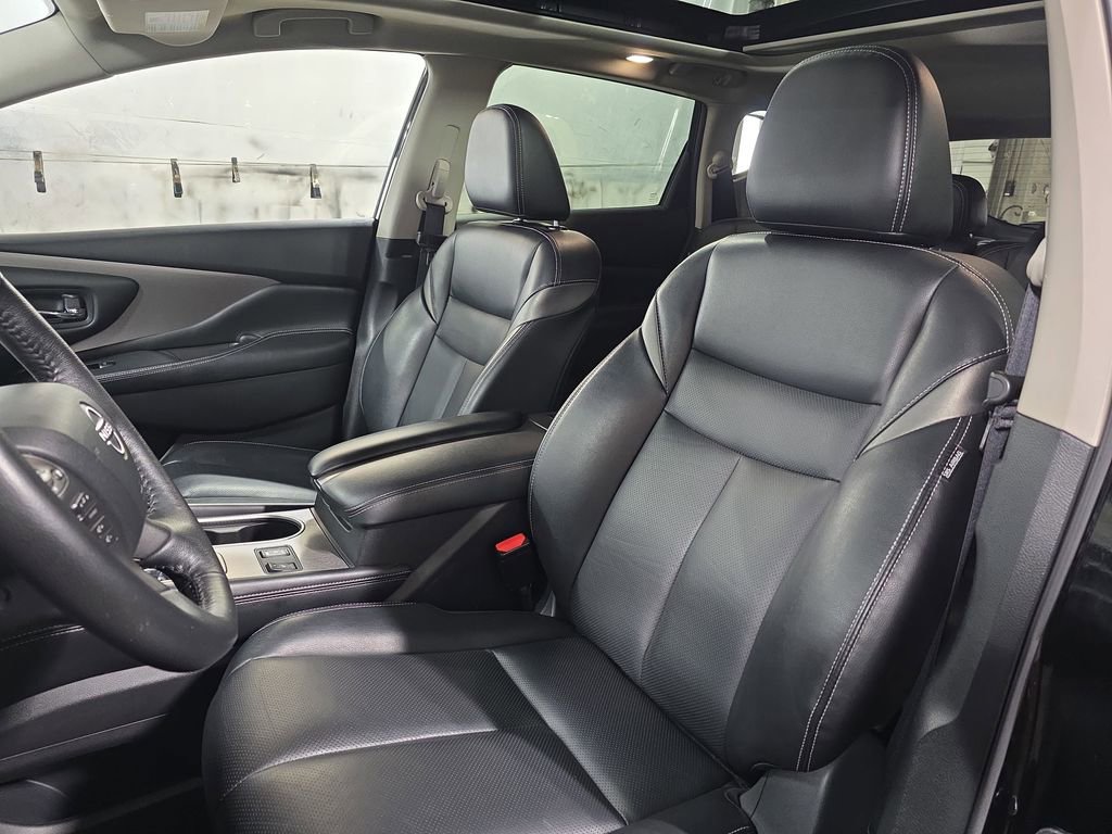 Used 2024 Nissan Murano SL image 16