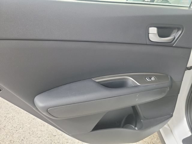 Used 2019 Kia Optima S FWD image 16