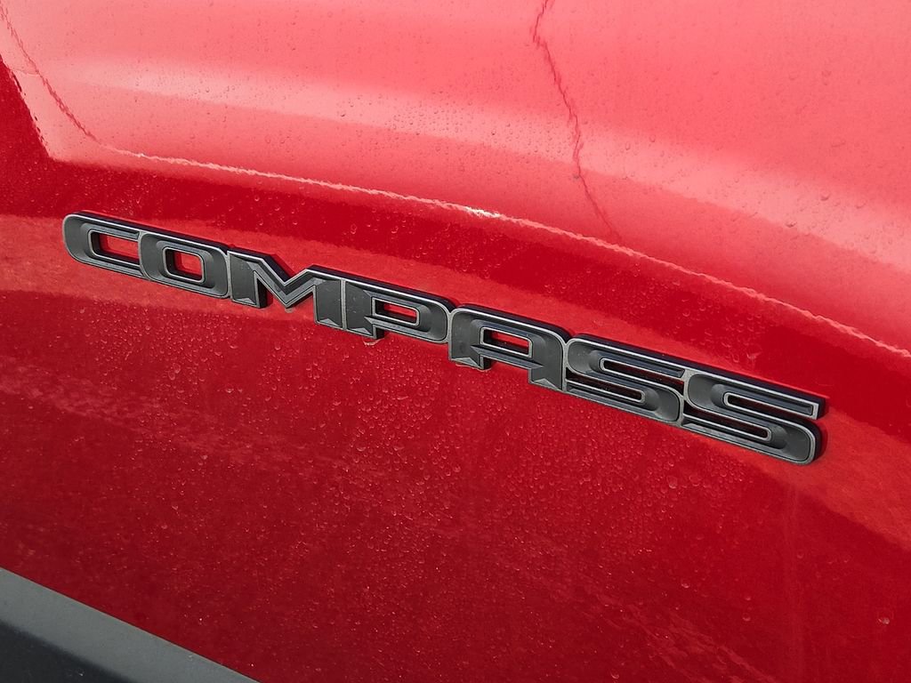 New 2026 Jeep Compass Latitude image 6