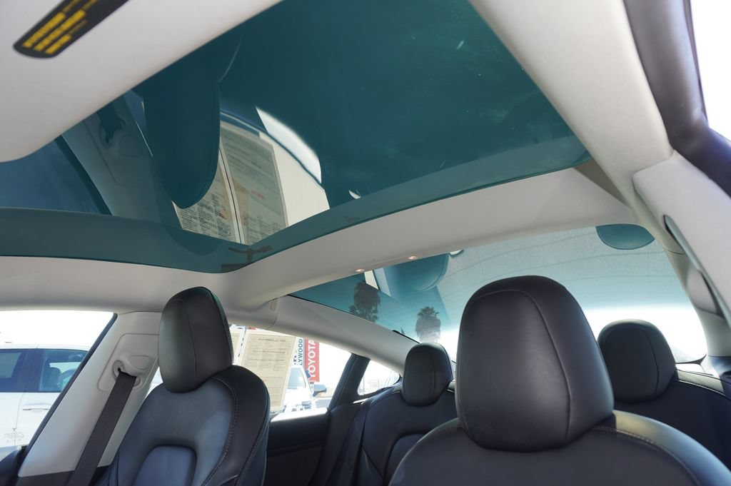 Used 2023 Tesla Model 3 Standard Range RWD image 18