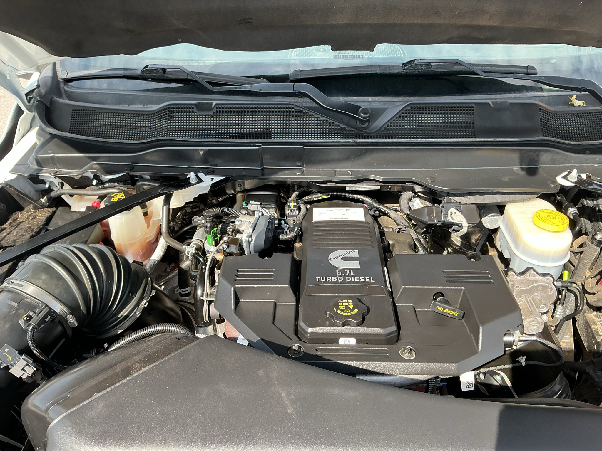 Used 2024 RAM 2500 Laramie AWD/4WD image 11