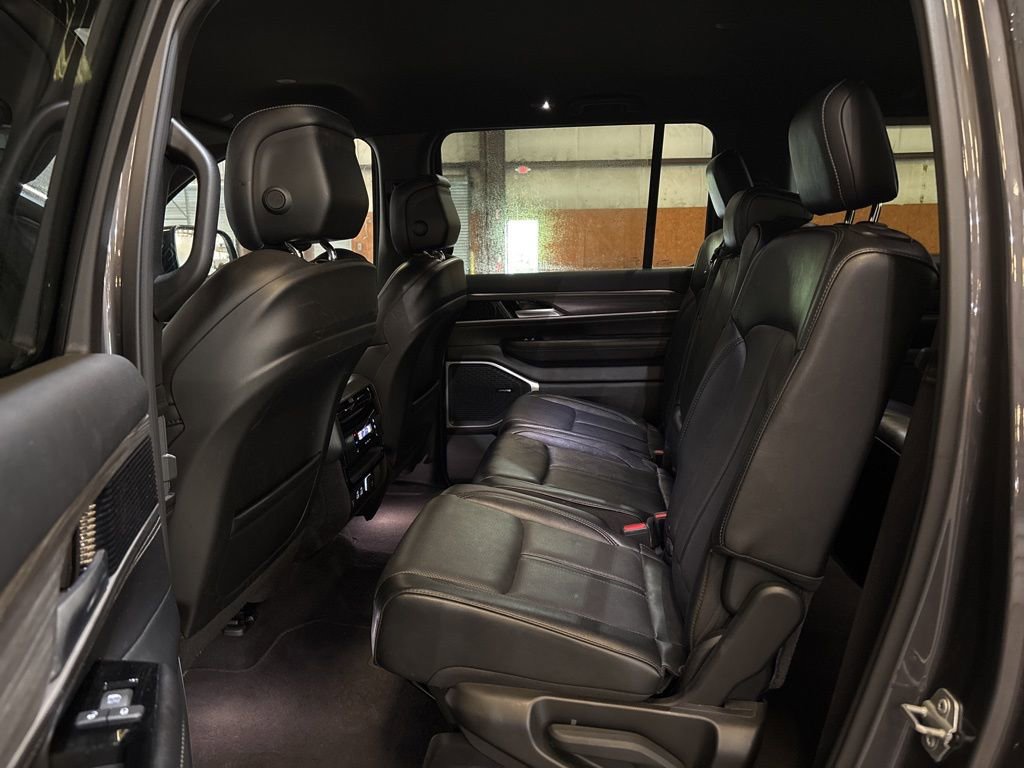 Used 2024 Jeep Wagoneer L Series III w/ Flexible Seating Group image 42