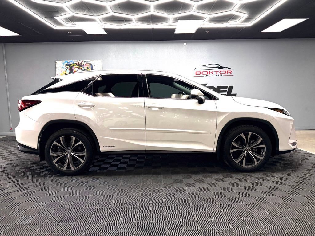 Used 2022 Lexus RX 450h AWD w/ Premium Package image 17