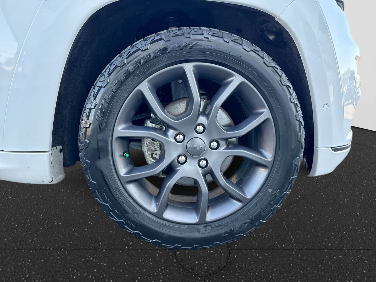 Used 2020 Jeep Grand Cherokee High Altitude AWD/4WD image 13