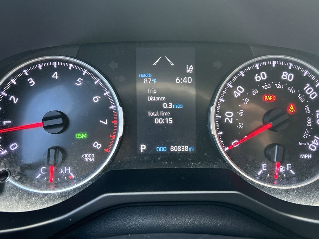 Used 2019 Toyota RAV4 XLE FWD image 25