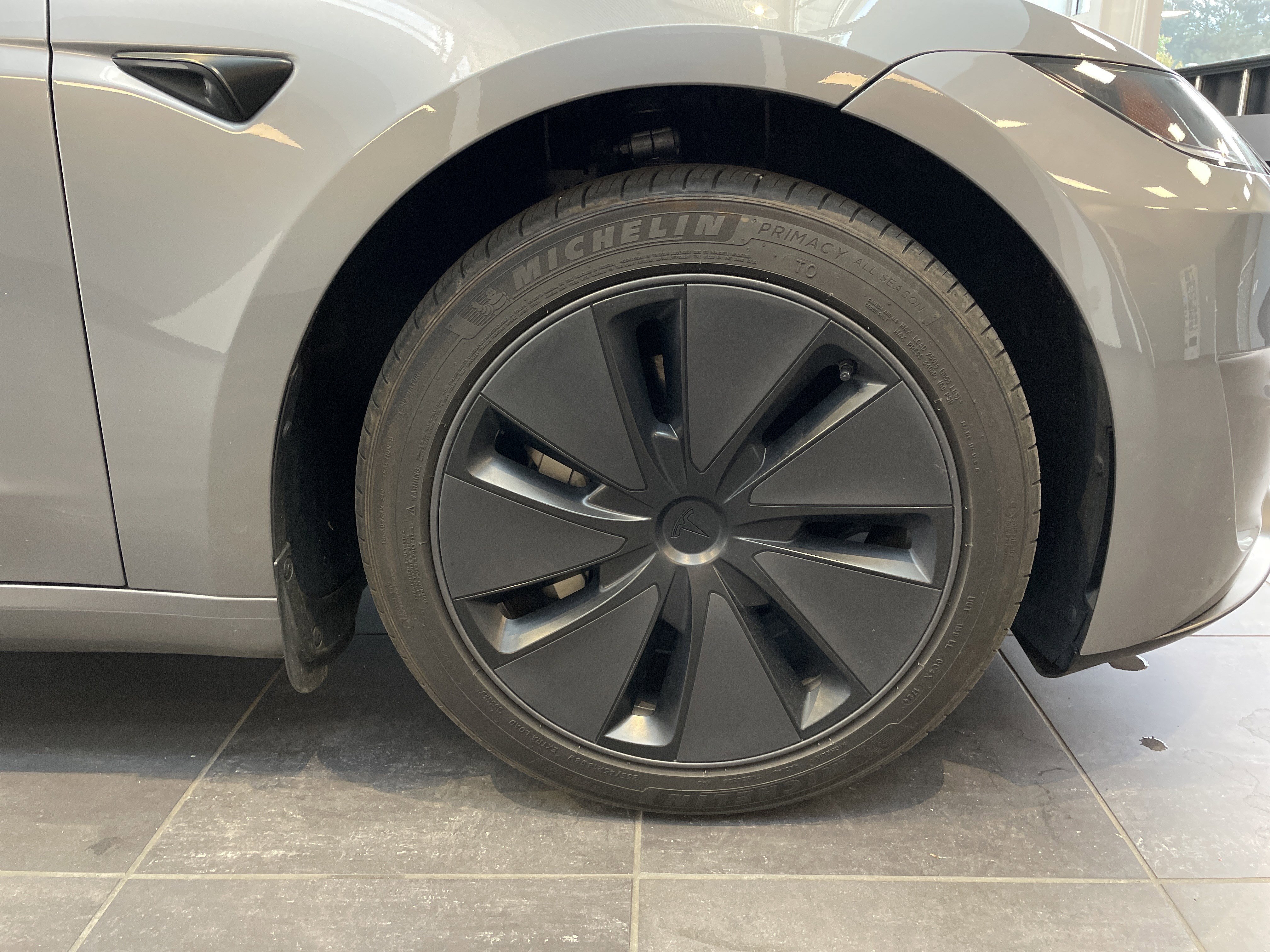 Used 2024 Tesla Model 3 Long Range RWD image 12
