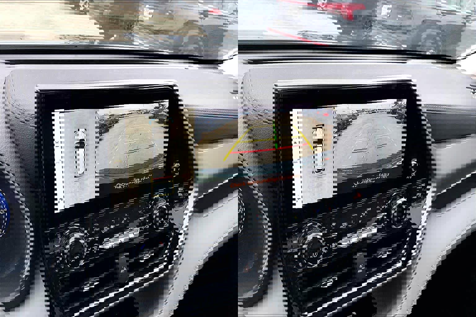 Used 2024 Toyota Highlander Limited image 26