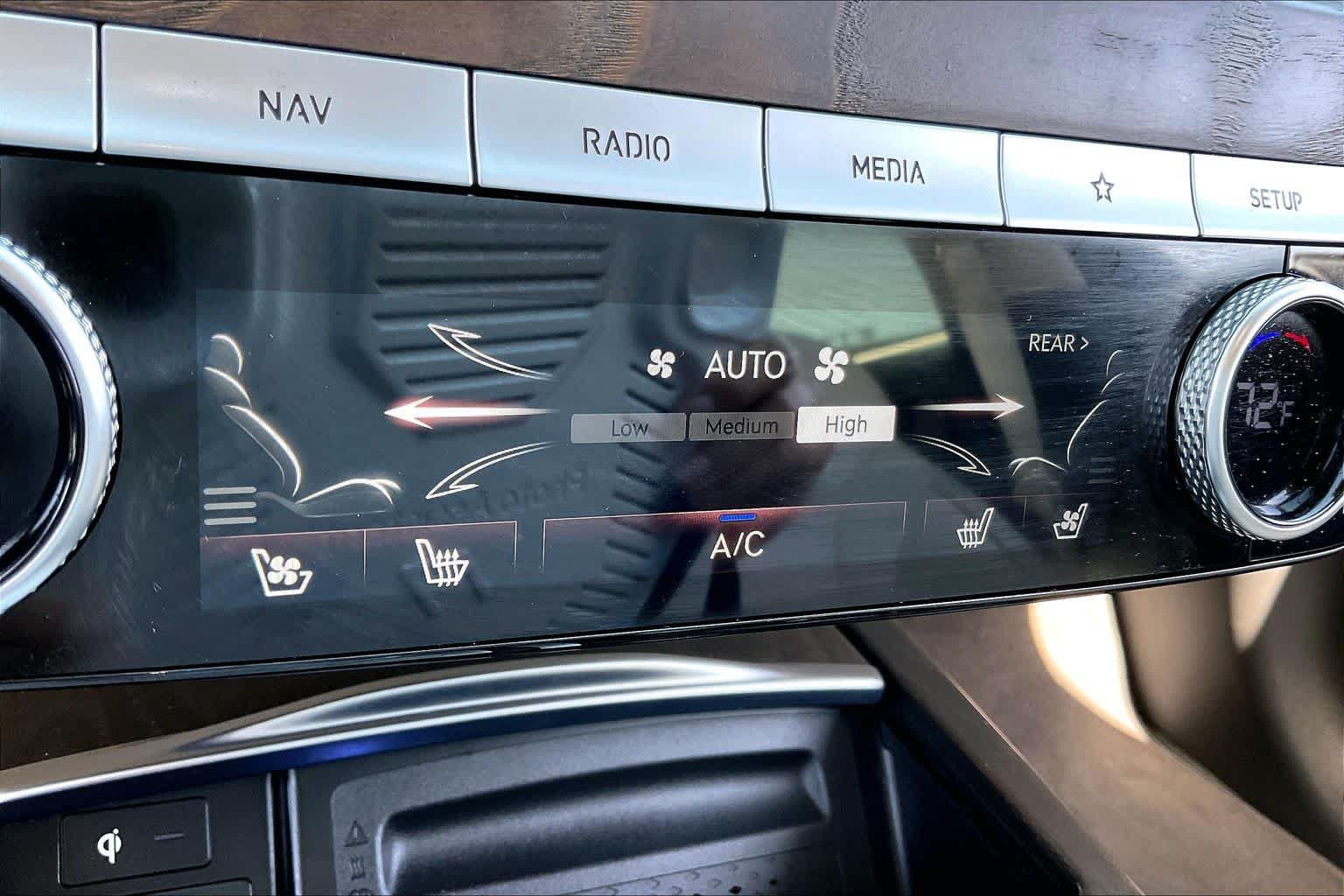 Used 2021 Genesis G80 3.5T RWD image 31