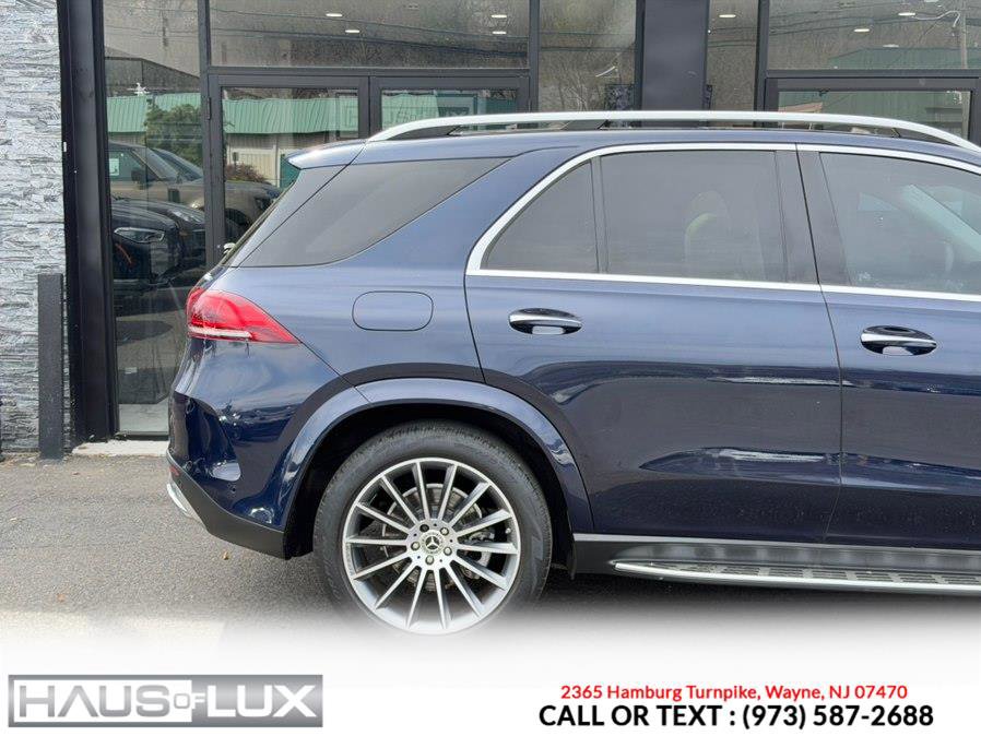 Used 2021 Mercedes-Benz GLE 350 4MATIC w/ AMG Line Exterior image 19