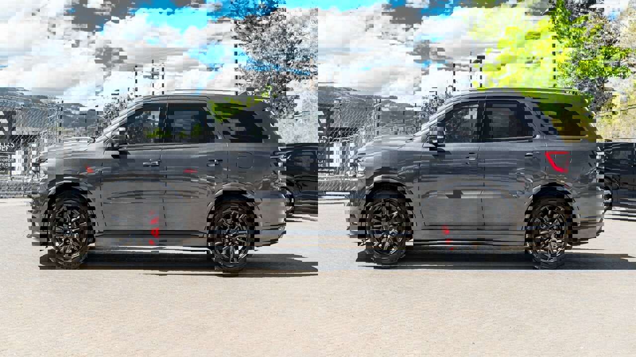 Used 2018 Dodge Durango SRT w/ SRT Interior Appearance Group image 3