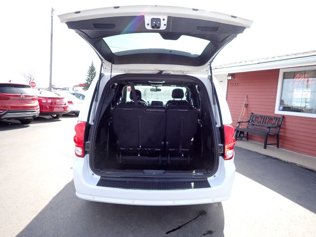 Used 2014 Dodge Grand Caravan R/T w/ Safety Sphere Group image 5