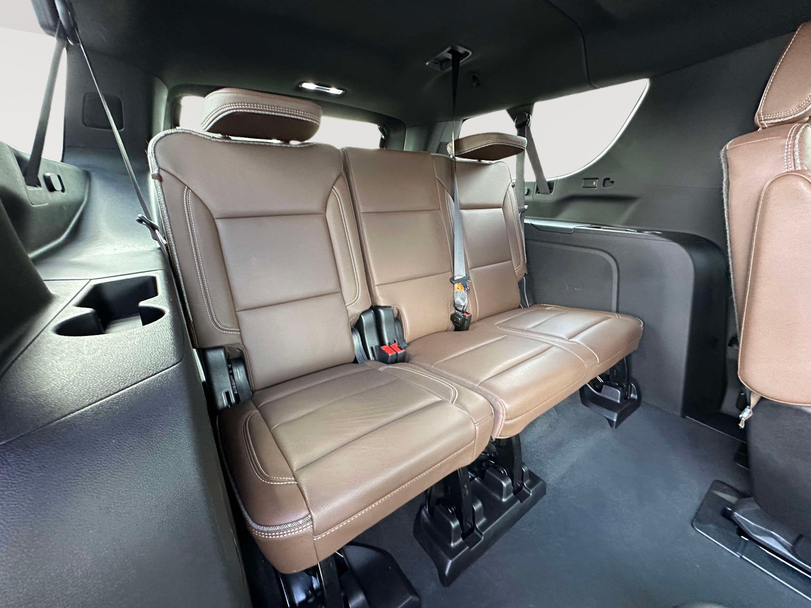 Used 2024 Chevrolet Suburban High Country w/ Max Trailering Package AWD/4WD image 33
