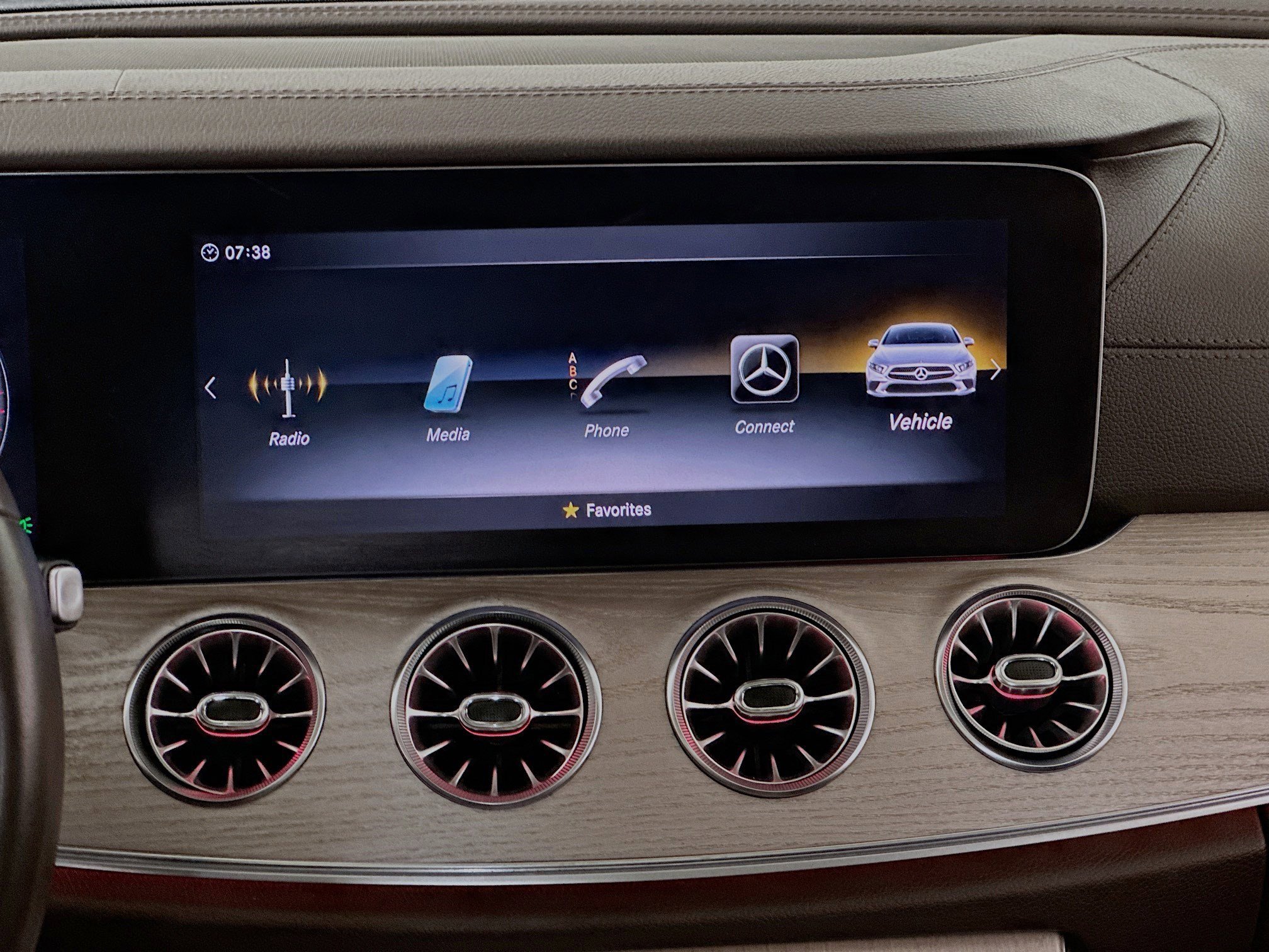 Used 2019 Mercedes-Benz CLS 450 4MATIC w/ Driver Assistance Package image 12