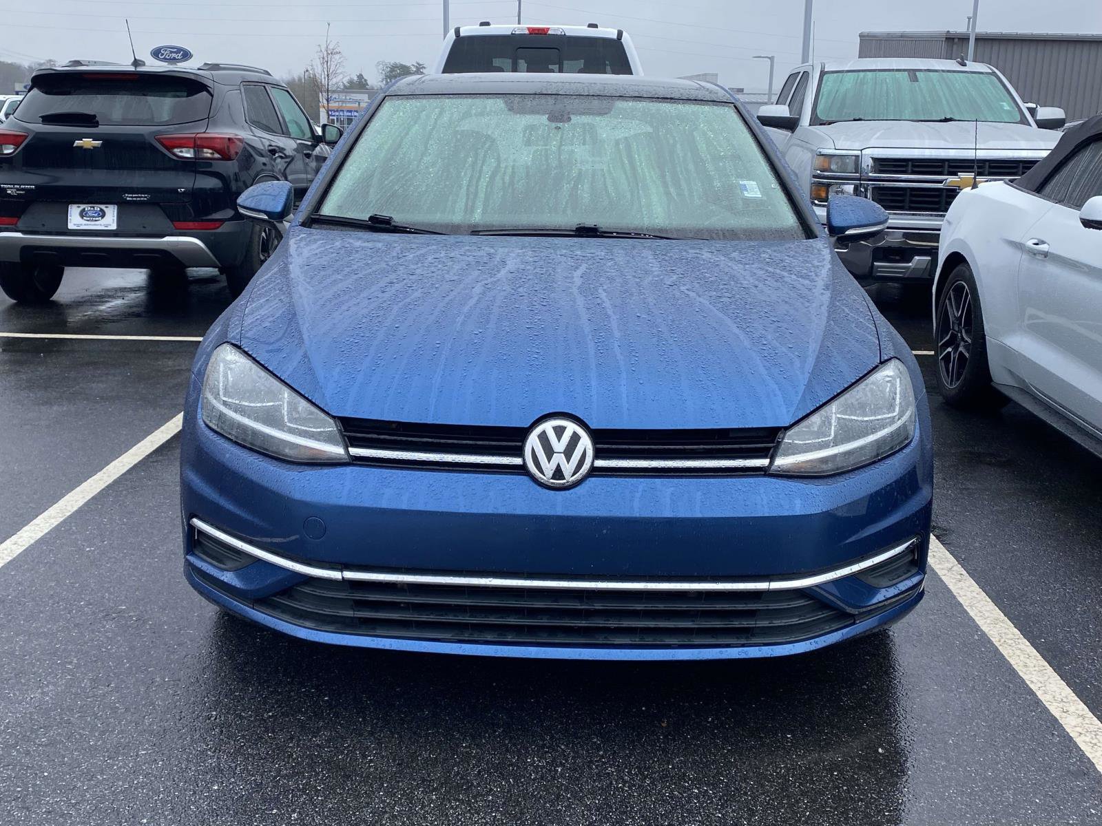 Used 2021 Volkswagen Golf 4-Door image 2