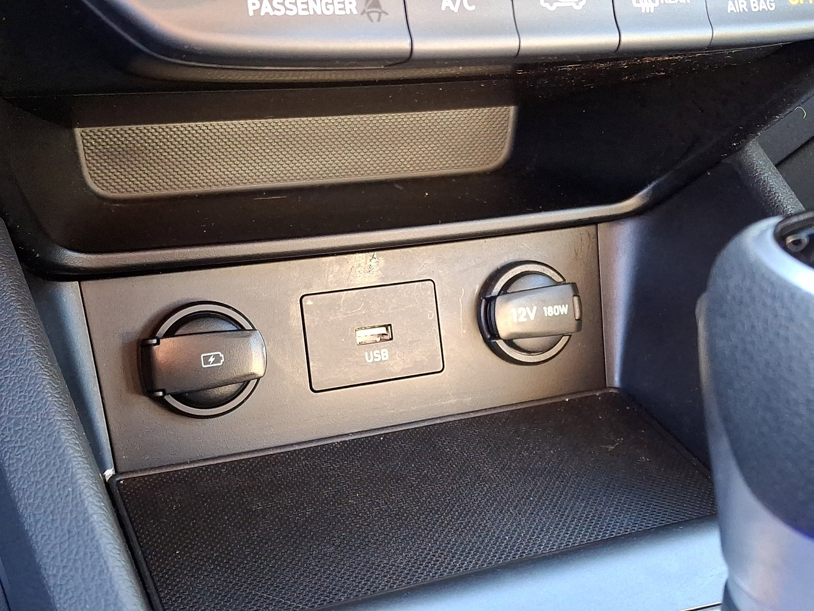 Certified 2023 Hyundai Kona SE AWD/4WD image 17