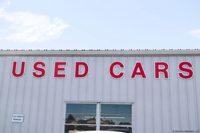 Used 2023 Buick Envision Essence image 38