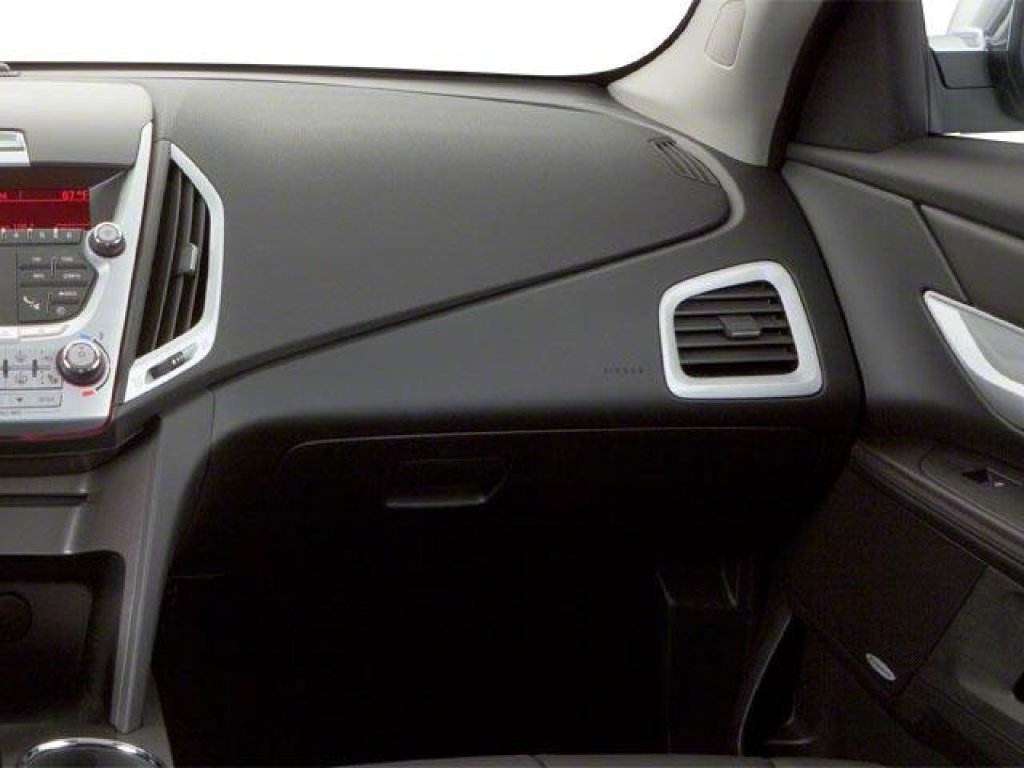 Used 2010 GMC Terrain SLE FWD image 13