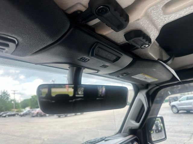 Used 2022 Jeep Gladiator Mojave w/ LED Lighting Group AWD/4WD image 37