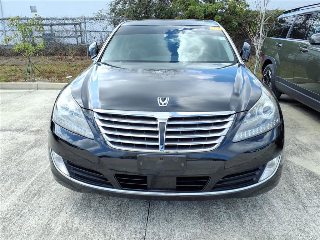 Used 2016 Hyundai Equus Signature image 2