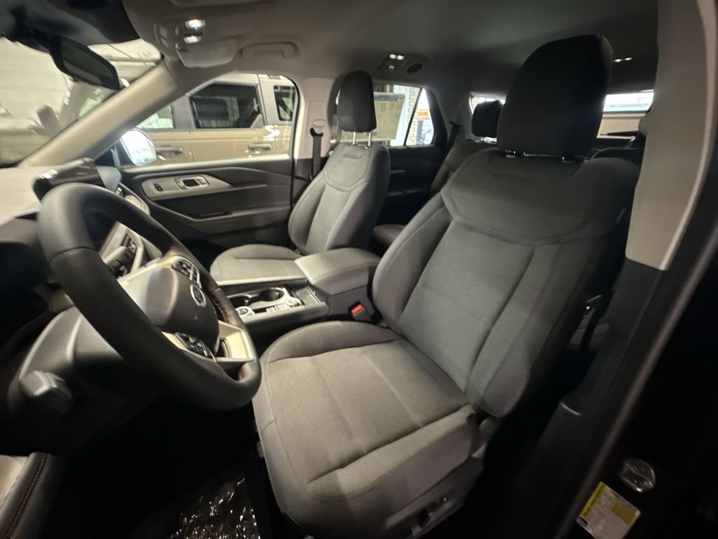New 2026 Ford Explorer Active AWD/4WD image 13