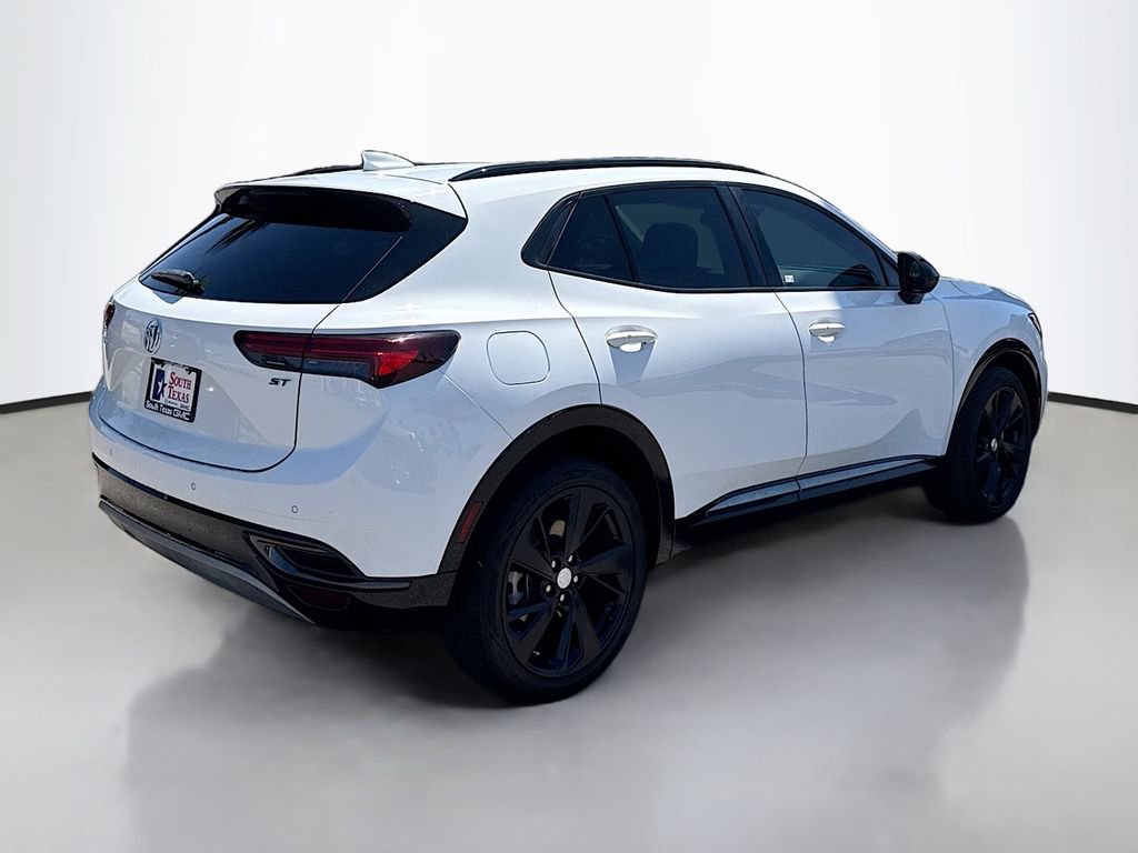 Used 2021 Buick Envision Essence w/ Sport Touring Package FWD image 7