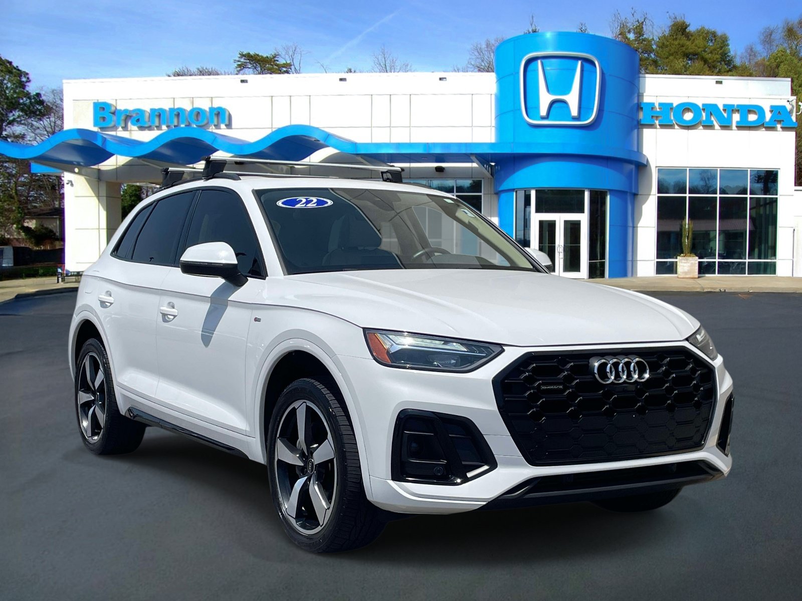 Used 2022 Audi Q5 2.0T Premium Plus w/ Premium Plus Package AWD/4WD image 1