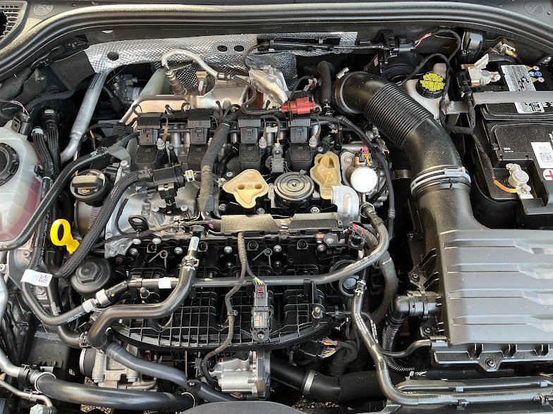 Used 2022 Volkswagen GTI SE w/ SE Leather Package image 32