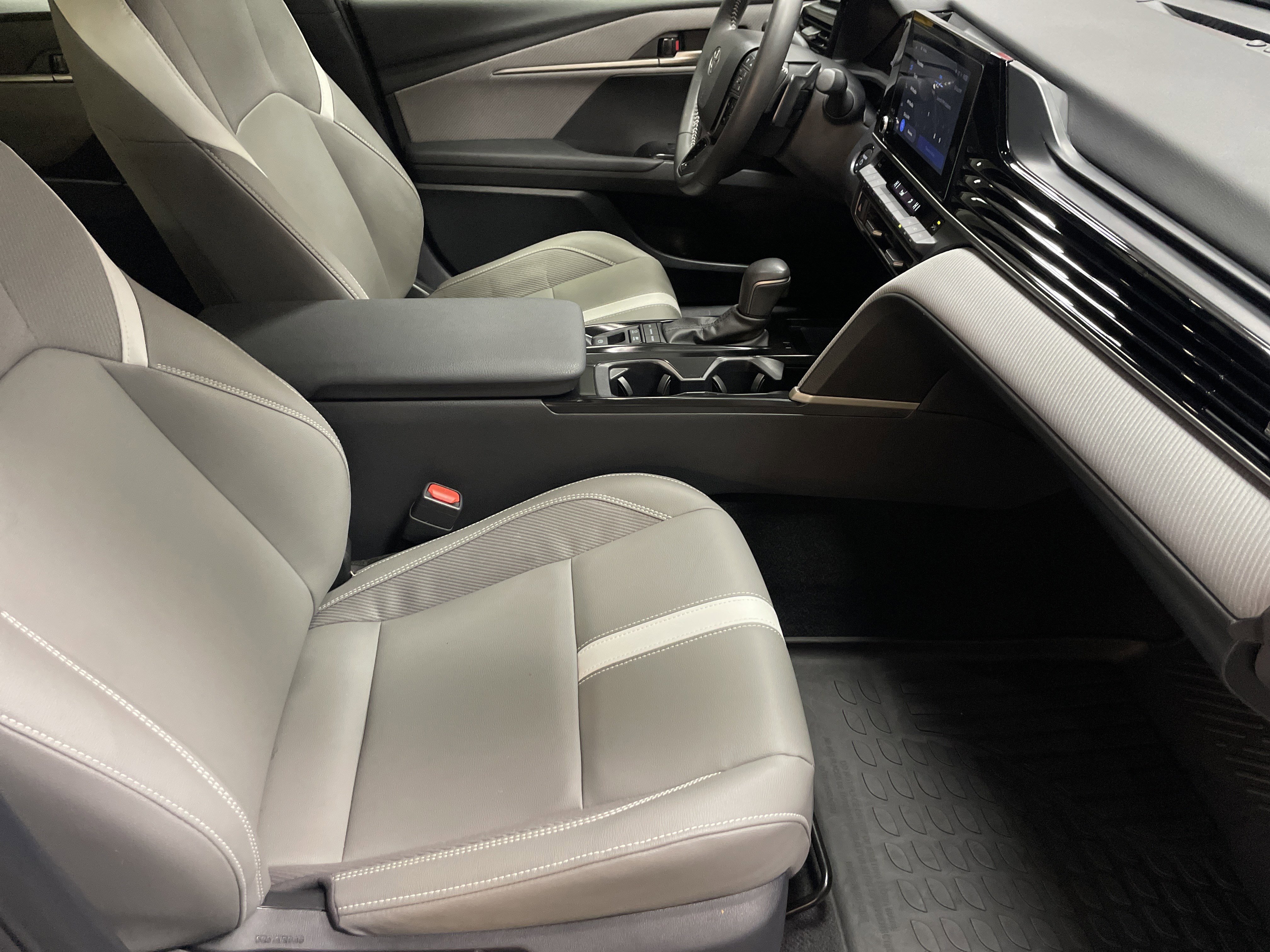 Certified 2025 Toyota Camry SE image 35