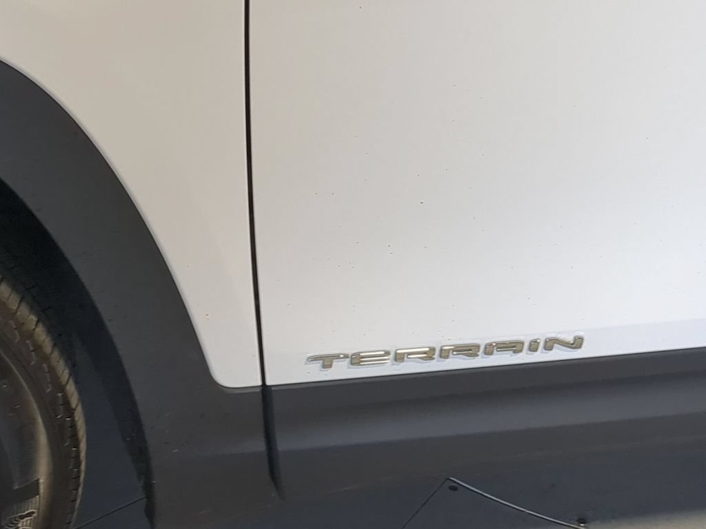 Used 2023 GMC Terrain SLE w/ Driver Convenience Package FWD image 16
