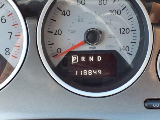 Used 2009 Volkswagen Routan SE FWD image 20