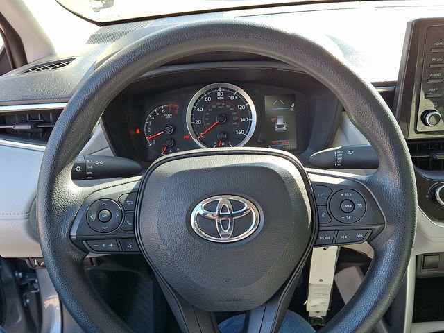 Used 2022 Toyota Corolla Cross L image 24