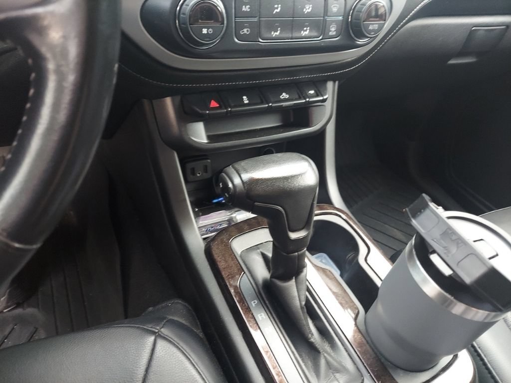 Used 2019 GMC Canyon SLE w/ Elevation Edition AWD/4WD image 17