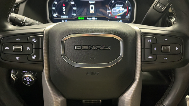 Used 2024 GMC Sierra 3500 Denali w/ Denali Reserve Package AWD/4WD image 16